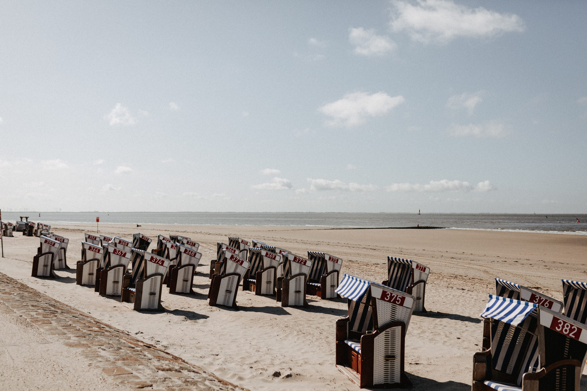 Strandkörbe am Strand von Norderney